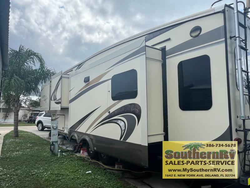 2018 Jayco North Point 381DLQS, $ 37,999