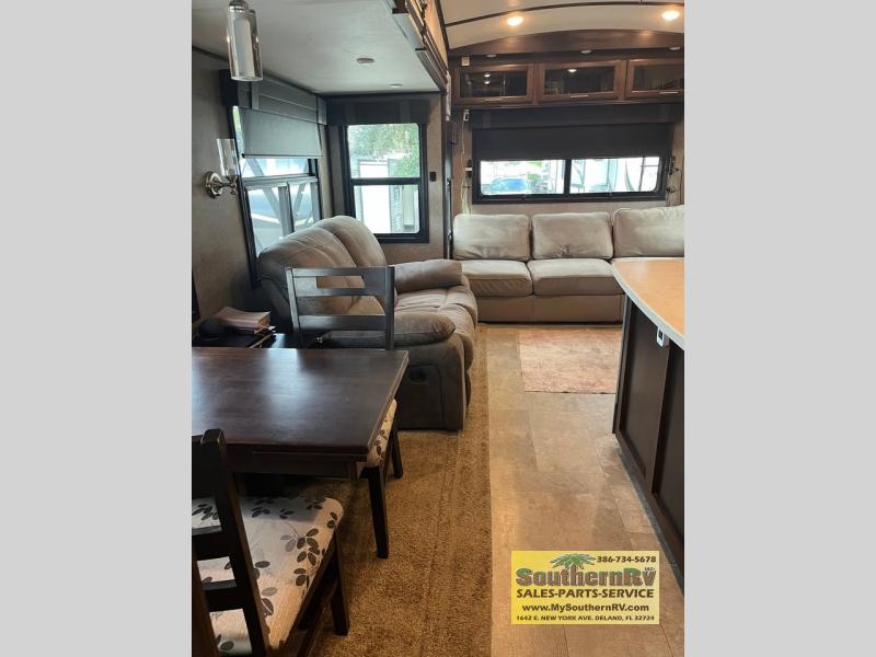 2018 Jayco North Point 381DLQS, $ 37,999