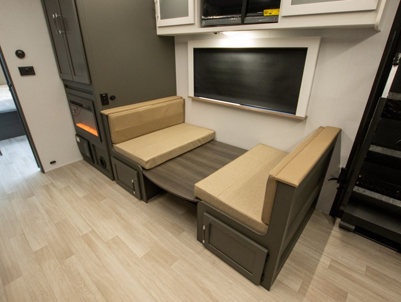 2026 Keystone Bullet Crossfire 245RKS, $ 43,269