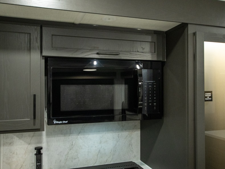 2026 Forest River Rockwood Signature Travel Traile, $ 76,826