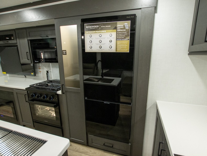 2026 Forest River Rockwood Signature Travel Traile, $ 76,826