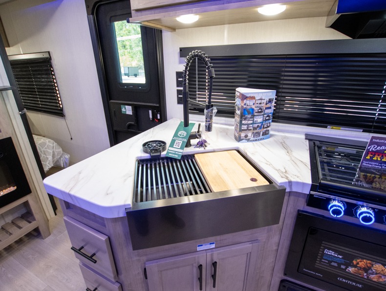 2026 Forest River Cherokee Grey Wolf Travel Traile, $ 46,991