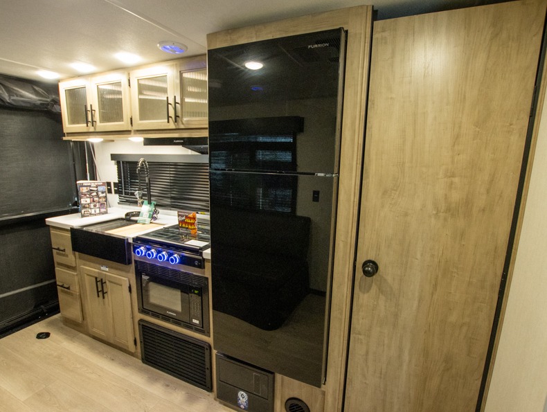 2026 Forest River Cherokee Grey Wolf Black Label T, $ 47,042