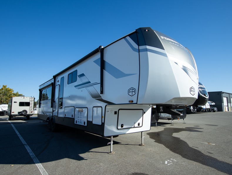 2026 Forest River Sandpiper 3900HBLR, $ 0