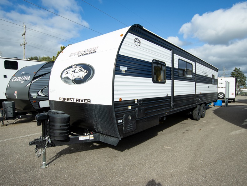 2026 Forest River Cherokee Grey Wolf Toy Haulers 2, $ 55,633