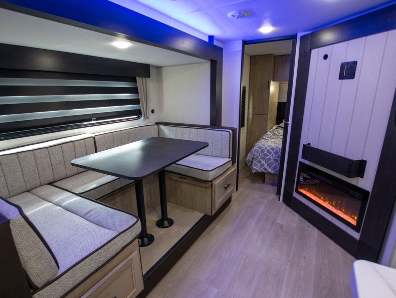 2026 Forest River Cherokee Grey Wolf Toy Haulers 2, $ 55,633