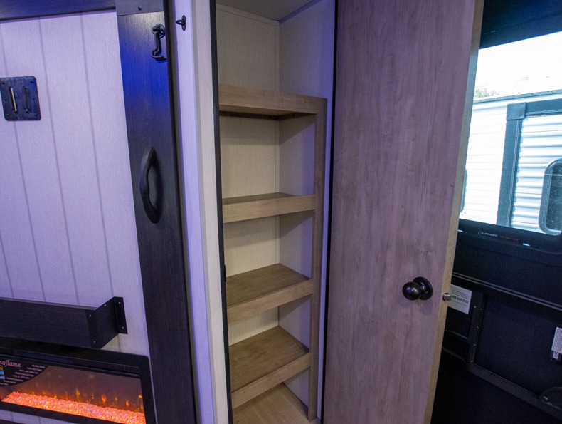 2026 Forest River Cherokee Grey Wolf Toy Haulers 2, $ 55,633