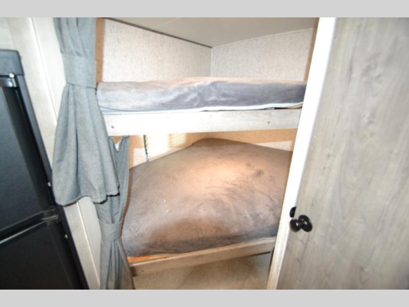 2020 Coachmen Apex Nano 208BHS, $ 0