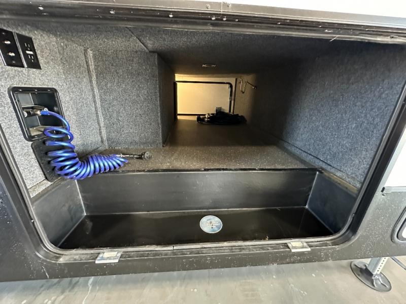 2025 East To West Blackthorn 3100RL, $ 0