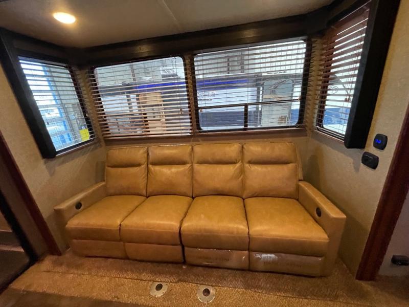 2016 Forest River Vengeance 3062V, $ 0