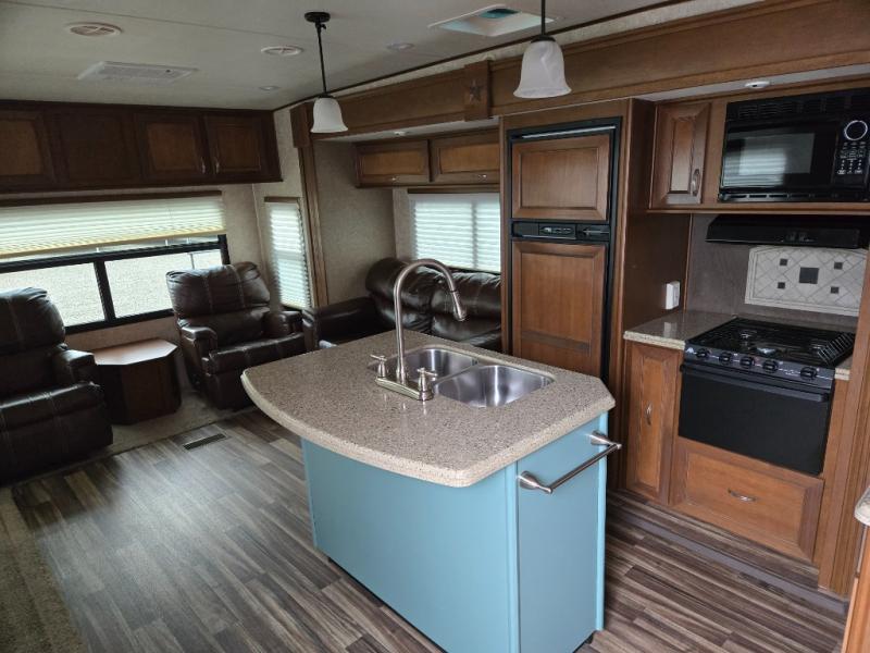 2015 Highland Ridge Open Range 316RLS, $ 32,990