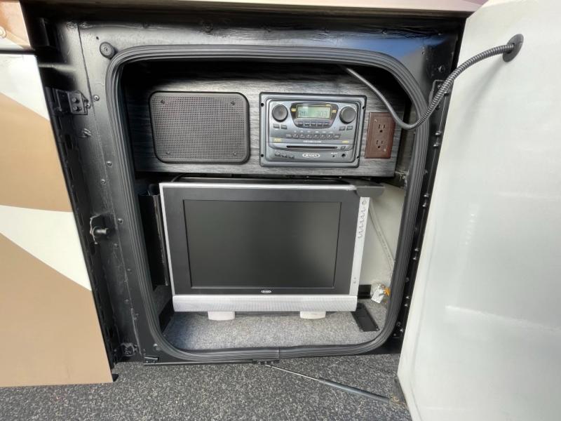 2008 Itasca Ellipse® 40TD, $ 109,990