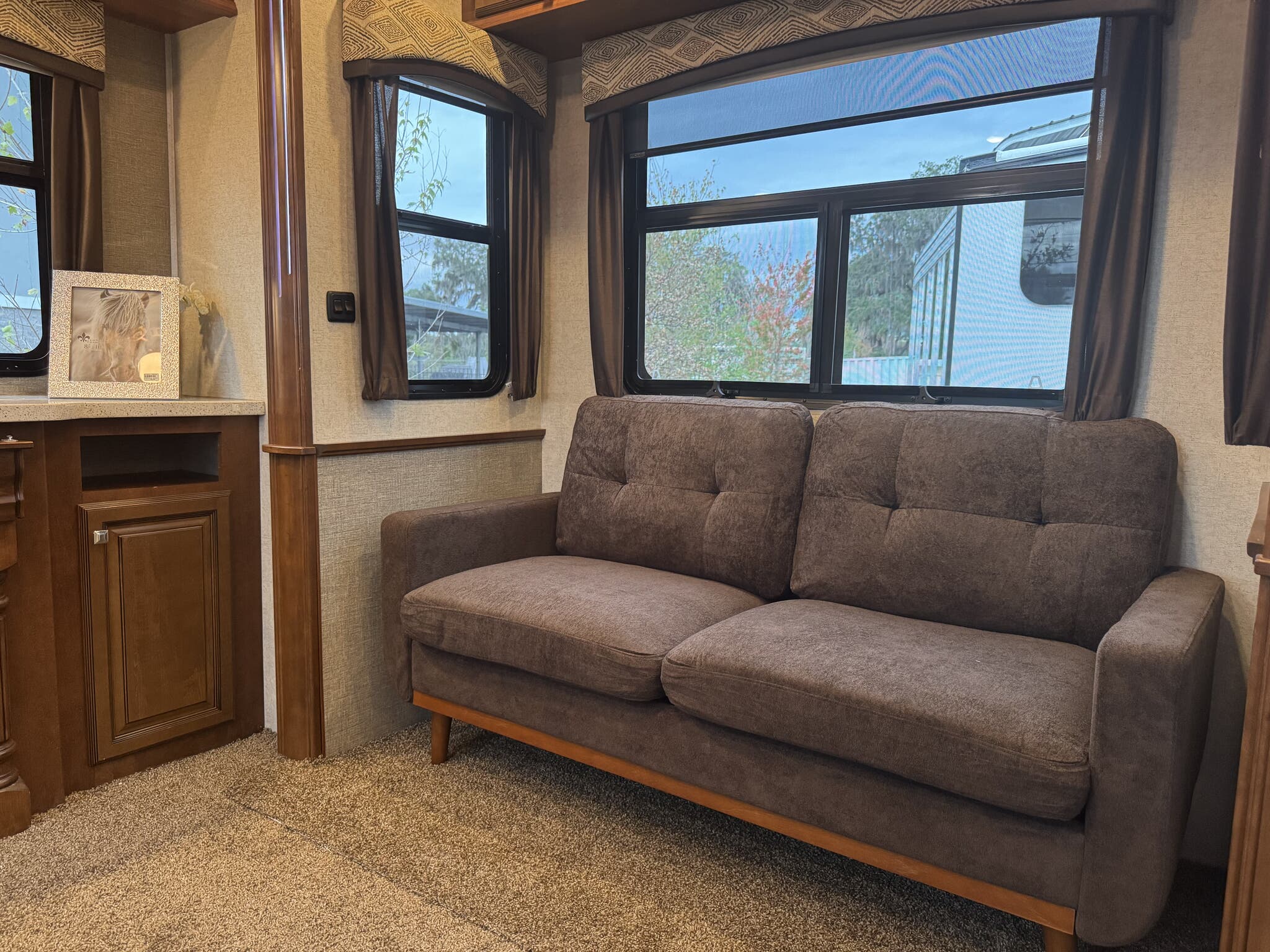 2017 Heartland Bighorn BH 3970 RD, $ 35,950