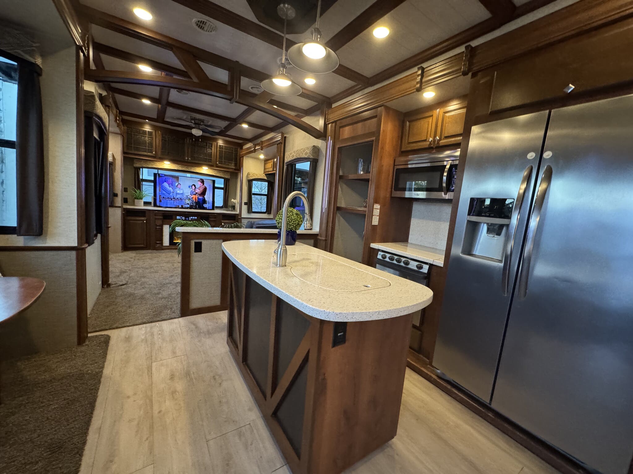 2017 Heartland Bighorn BH 3970 RD, $ 35,950