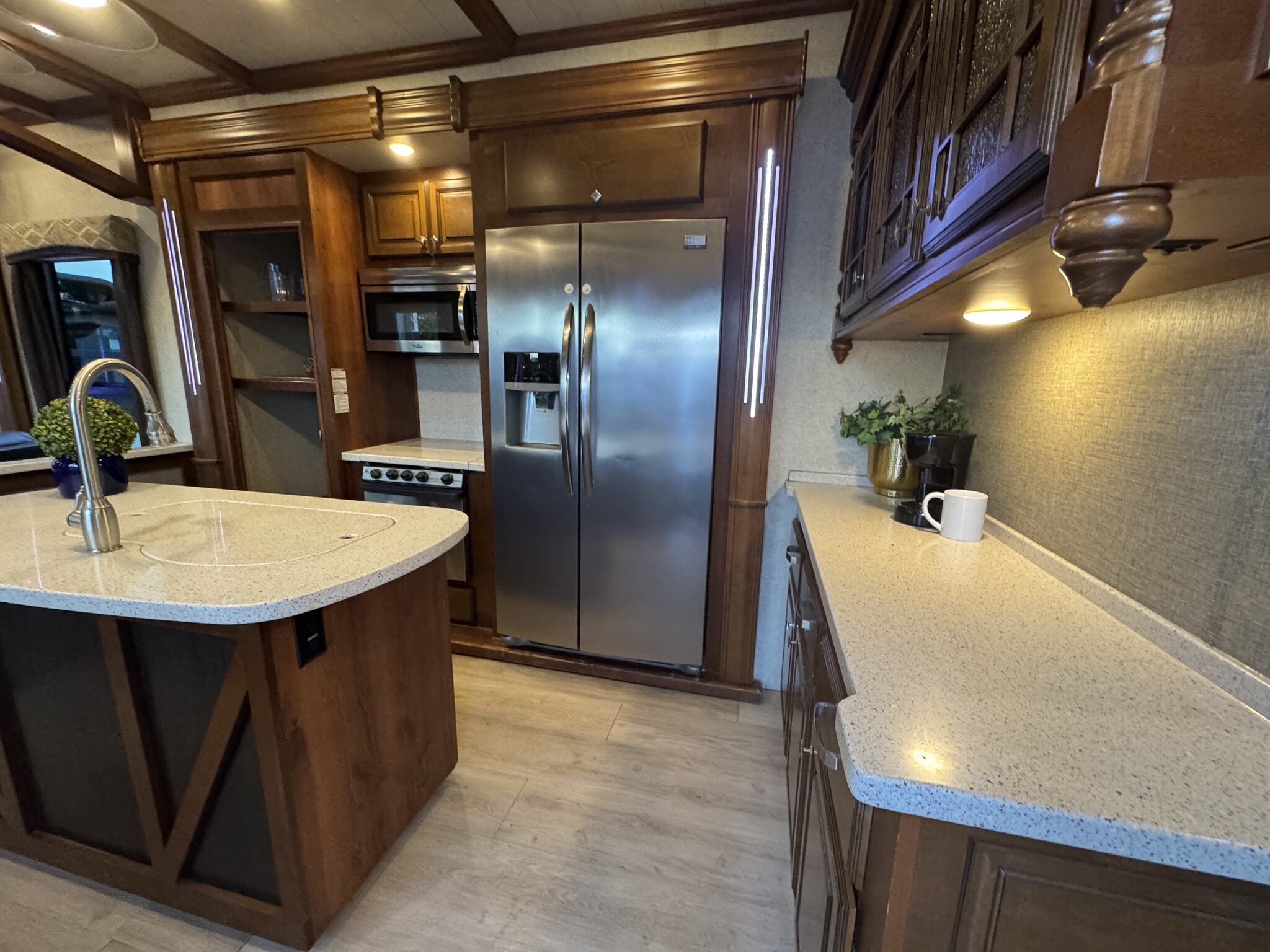 2017 Heartland Bighorn BH 3970 RD, $ 35,950