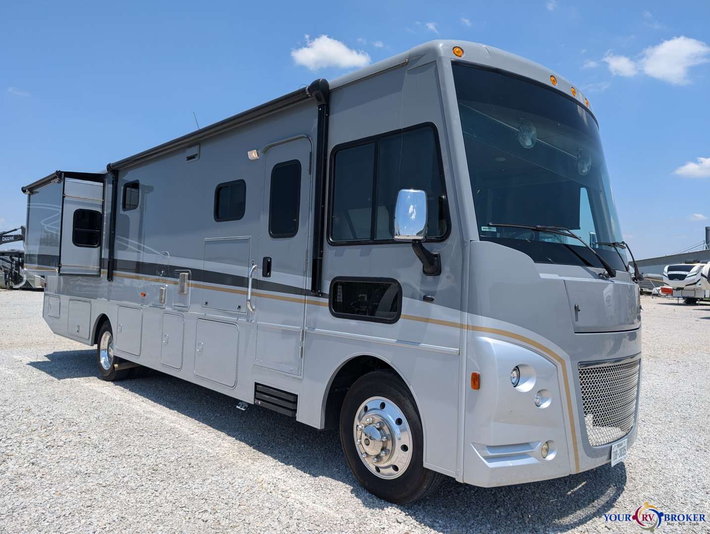 2021 Winnebago Adventurer 35F, $ 99,899