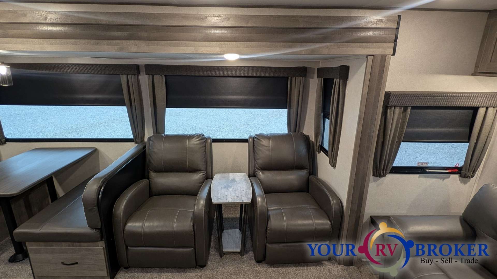2020 Forest River Vibe 28RL, $ 27,900