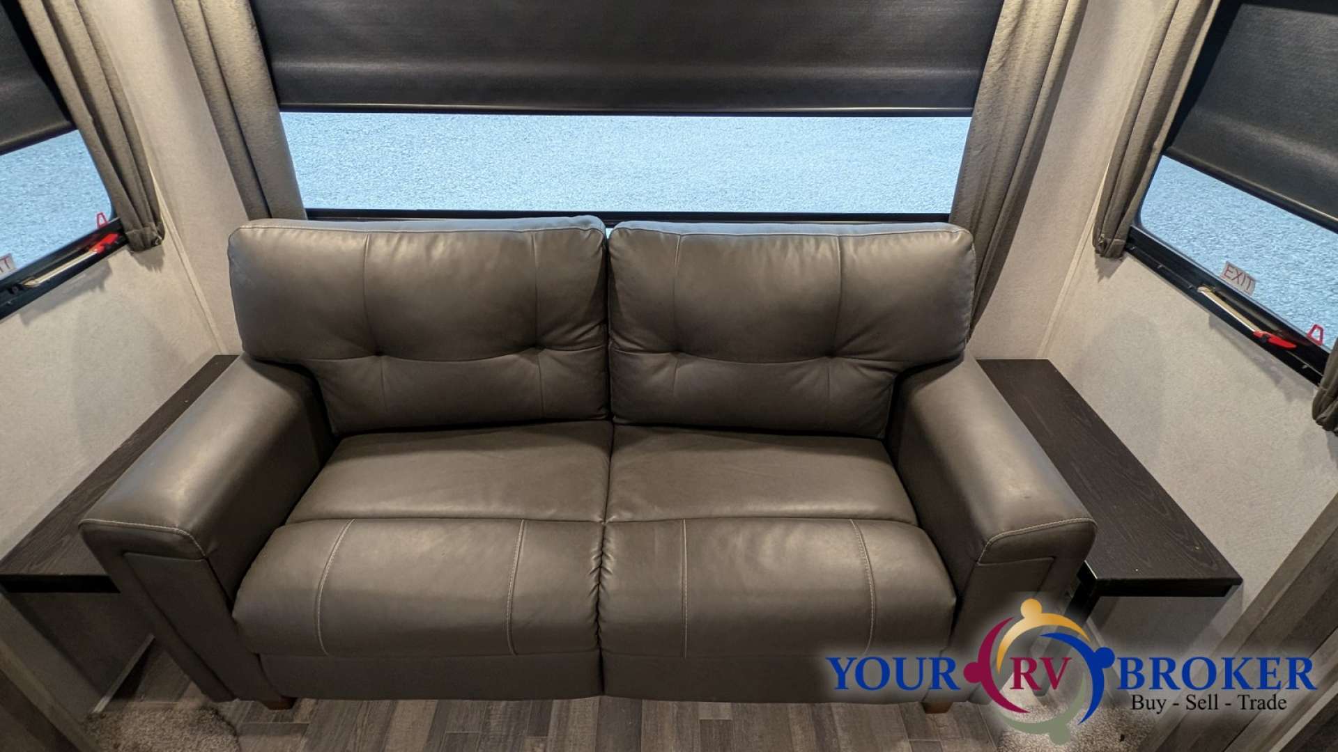 2020 Forest River Vibe 28RL, $ 27,900