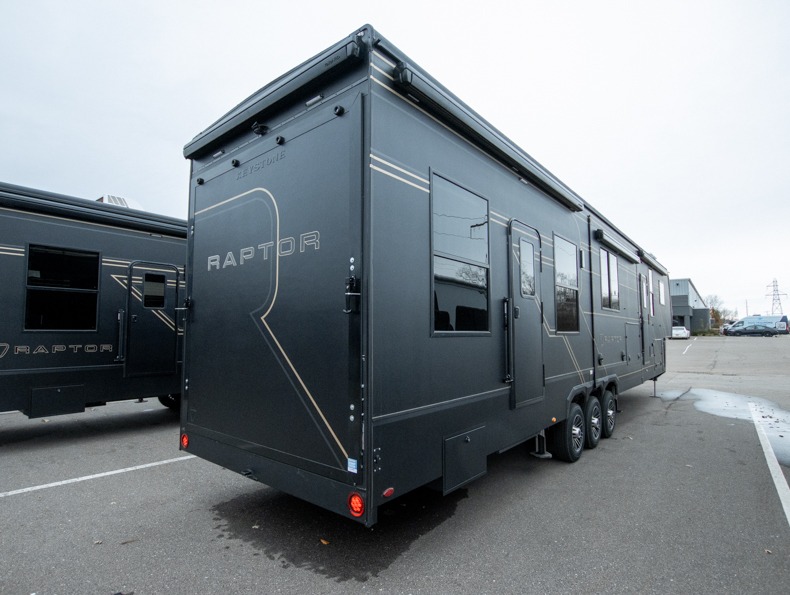 2026 Keystone Raptor 441, $ 186,818
