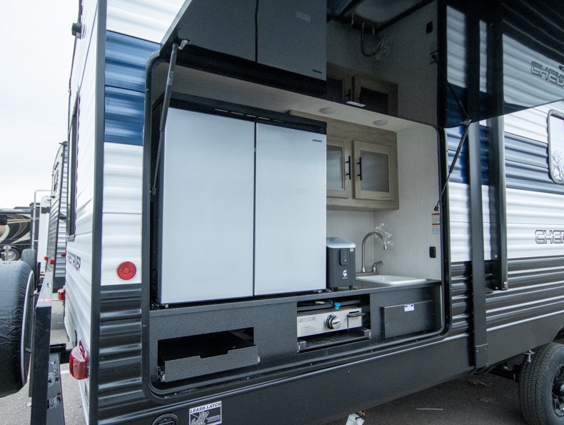 2026 Forest River Cherokee Wolf Den 304SR, $ 39,990