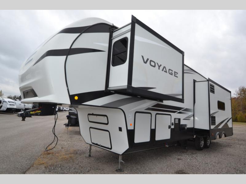 2021 Winnebago Voyage Fifth Wheel V3134RL, $ 0