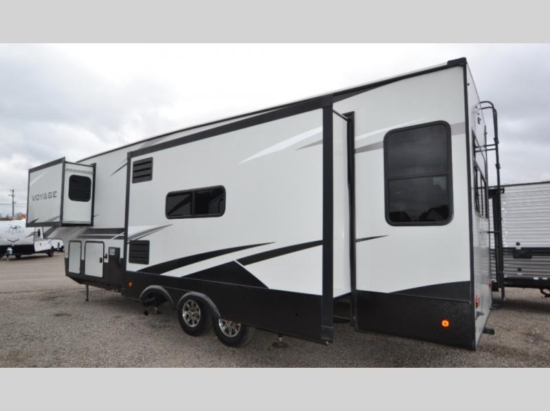 2021 Winnebago Voyage Fifth Wheel V3134RL, $ 0