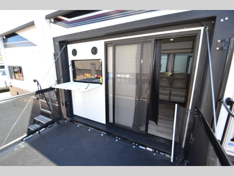 2026 Jayco Seismic 413, $ 142,486