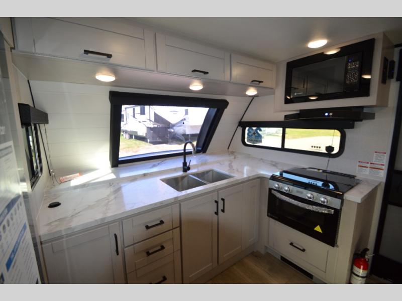 2026 Jayco Jay Feather 24FK, $ 57,481