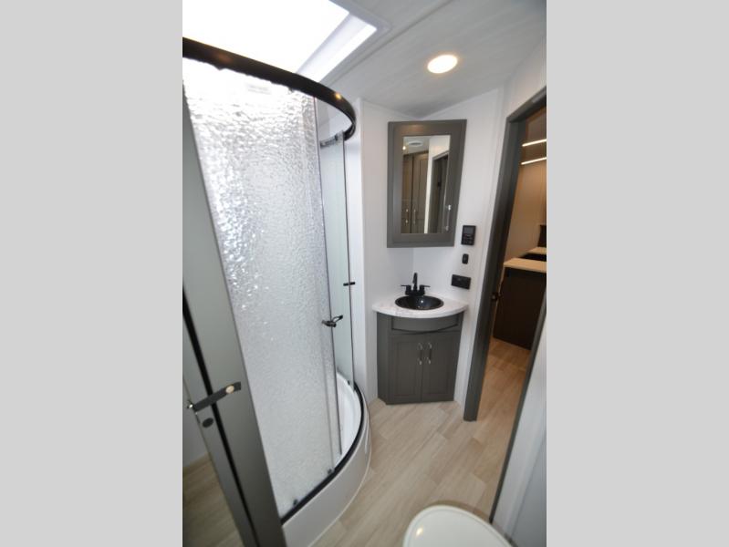 2026 Keystone Bullet Premium 330BKQ, $ 62,244