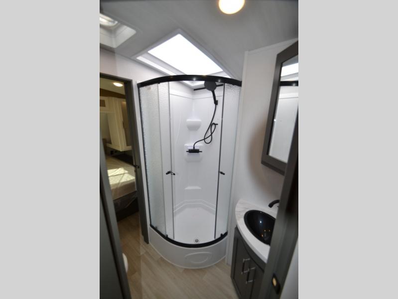 2026 Keystone Bullet Premium 330BKQ, $ 62,244