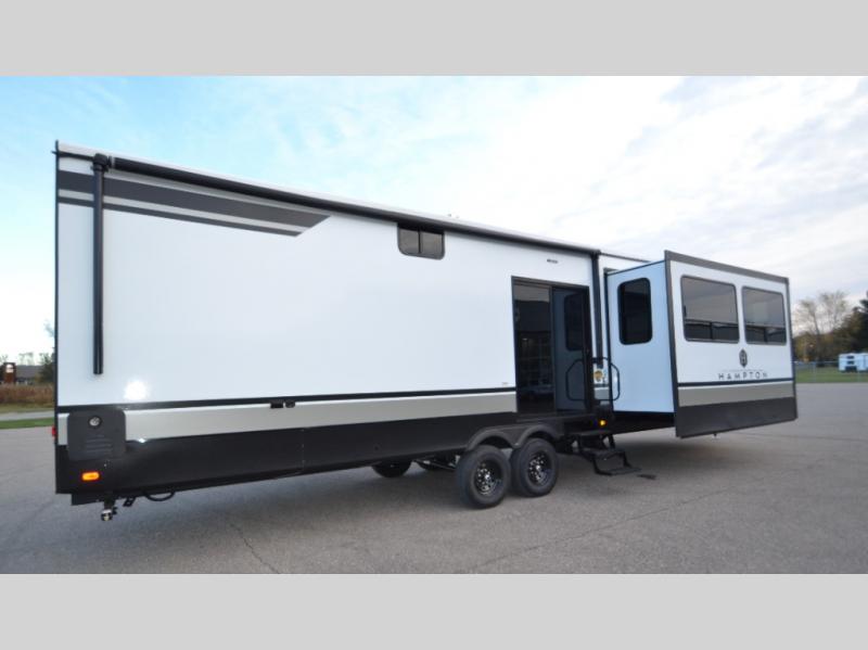 2026 CrossRoads Hampton 372FDB, $ 0