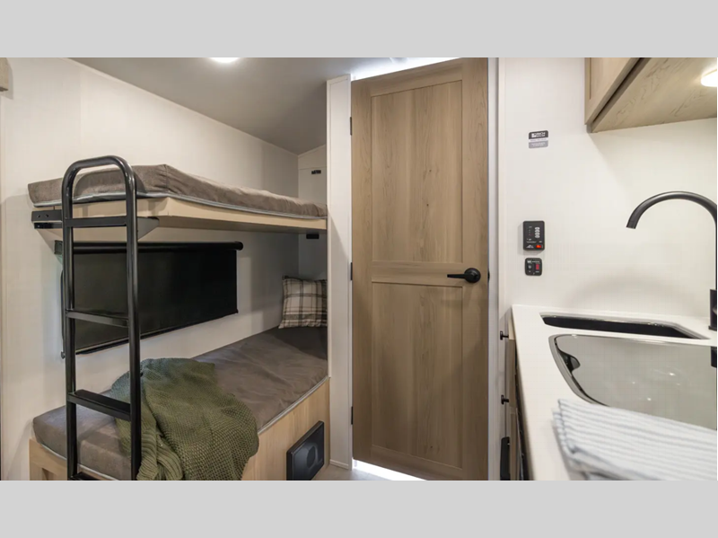 2026 Forest River Rockwood Geo Pro G13LE, $ 17,972