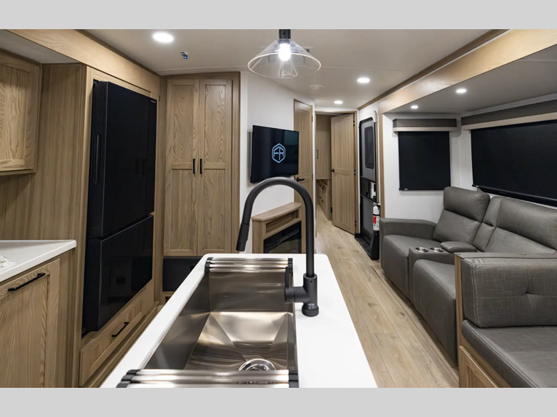 2026 Forest River Rockwood Signature Travel Traile, $ 79,056