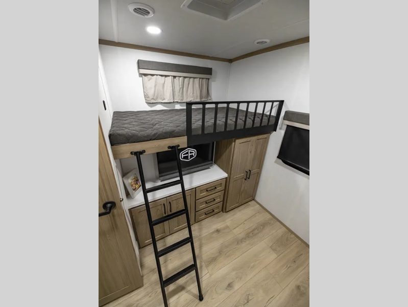 2026 Forest River Rockwood Signature Travel Traile, $ 79,056