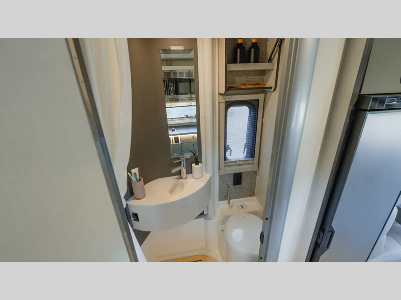 2026 Winnebago EKKO 23B, $ 270,919