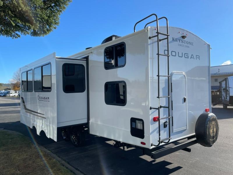 2026 Keystone Cougar Half-Ton (Travel Trailer) 28B, $ 58,201