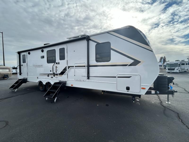2026 Keystone Cougar Half-Ton (Travel Trailer) 28B, $ 58,170