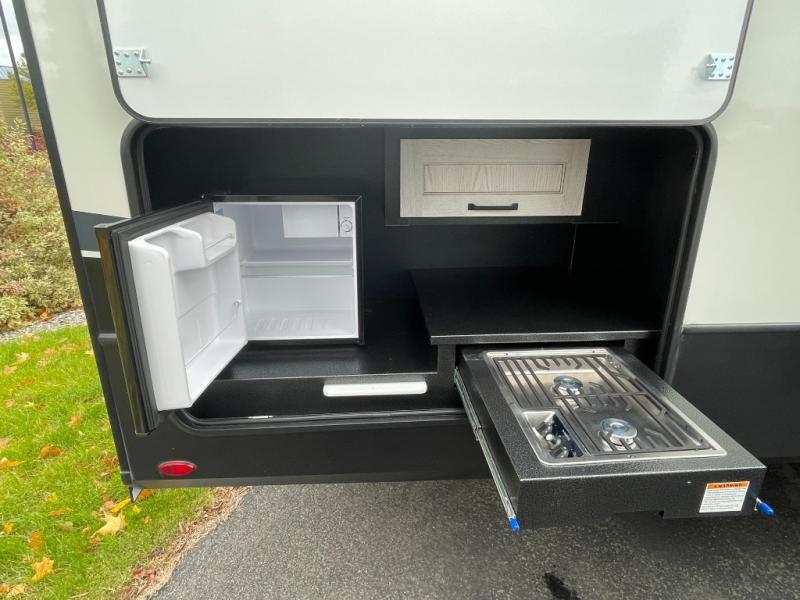 2022 Keystone Montana High Country 351BH, $ 74,990