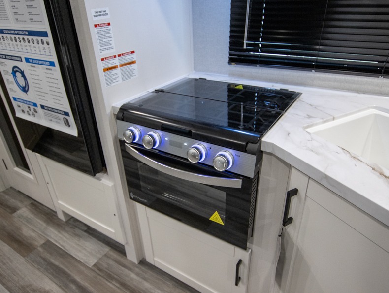 2026 Jayco Jay Flight SLX 295TBS, $ 44,918