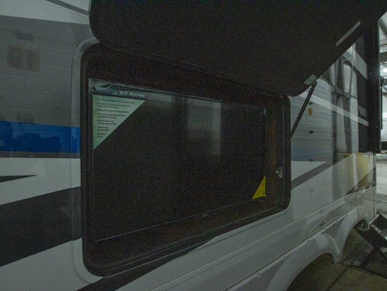 2025 Forest River Riverstone 44DBL, $ 144,990