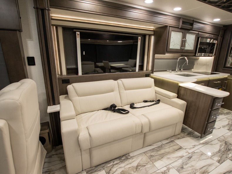 2026 Entegra Coach Cornerstone Reserve 45D, $ 1,116,480