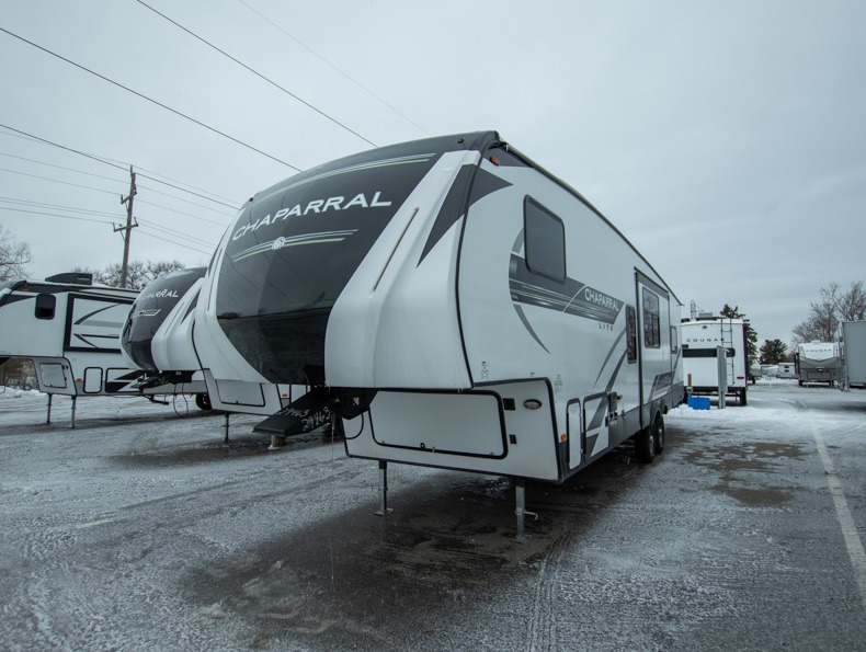 2022 Coachmen Chaparral Lite 274BH, $ 73,435