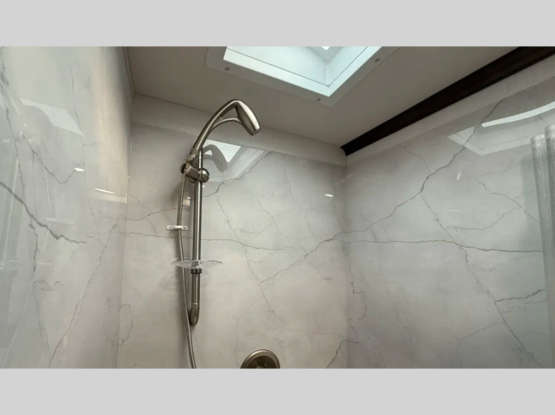 2026 Dynamax Europa 34SS, $ 356,166