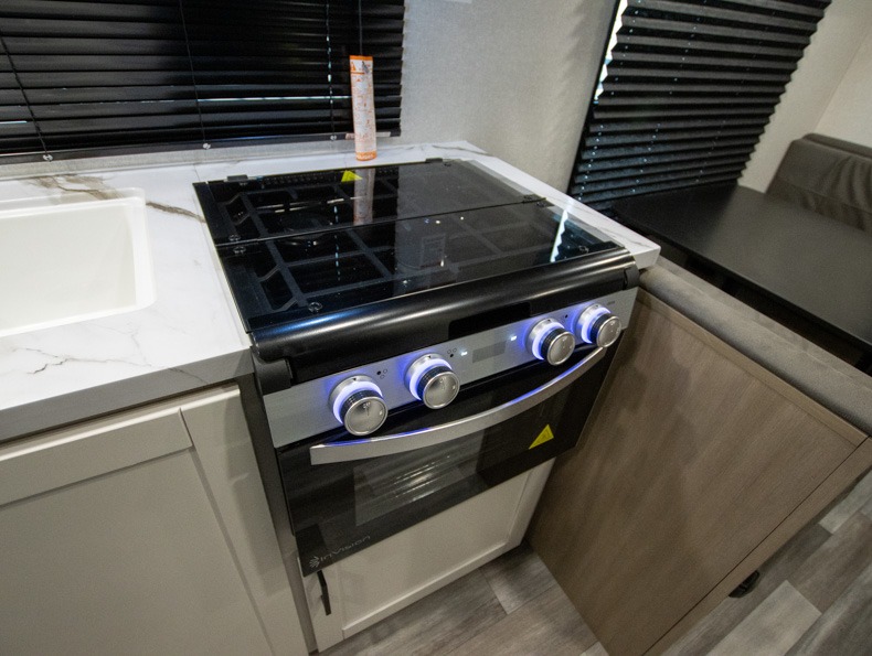 2026 Jayco Jay Flight SLX 210QB, $ 33,006