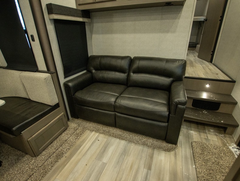 2023 Coachmen Chaparral X Edition 355FBX, $ 90,822