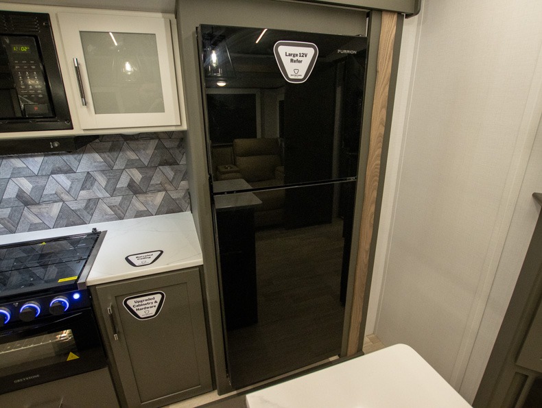 2026 Keystone Bullet Premium 330BKQ, $ 62,244