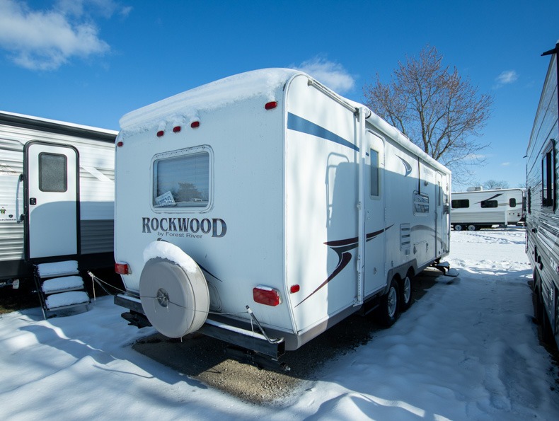 2005 Forest River Rockwood 8272S, $ 0