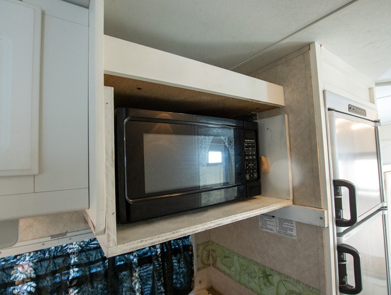 2005 Forest River Rockwood 8272S, $ 0