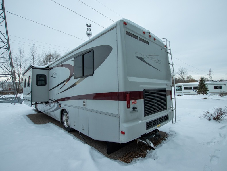 2004 Gulf Stream Crescendo 8356, $ 0
