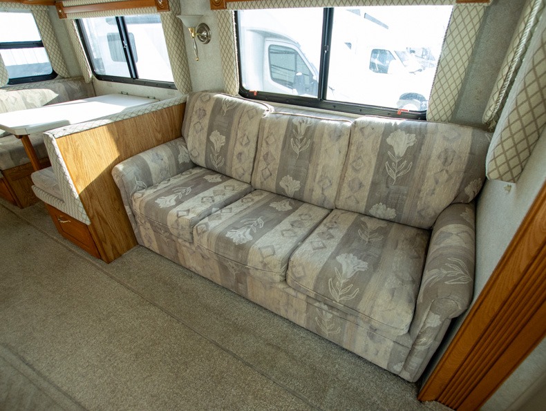 2004 Gulf Stream Crescendo 8356, $ 0